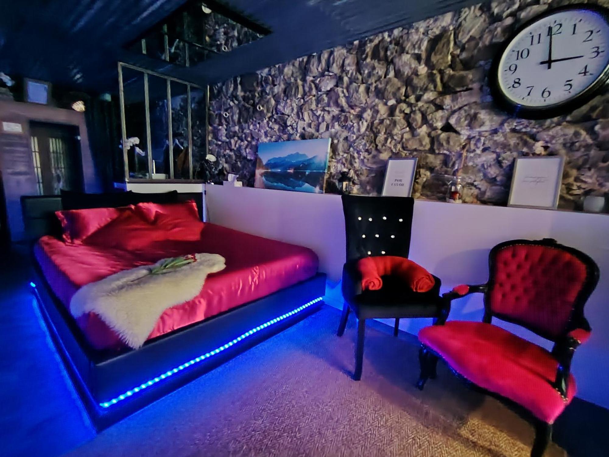 Sweet Loft Grenoble-Love Room Avec Jacuzzi & Sauna Dış mekan fotoğraf